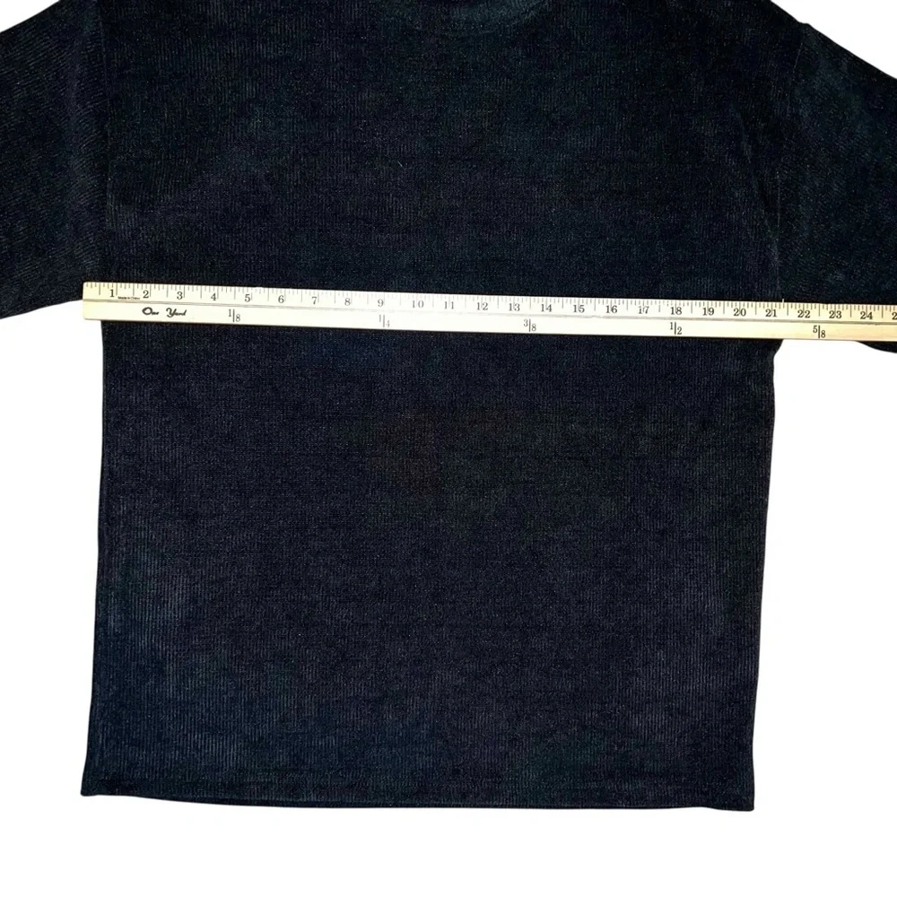 Negative Space Black Ribbed Short Sleeve size Small Oversized